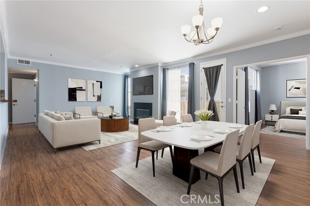 Building Photo - 5350 White Oak Ave