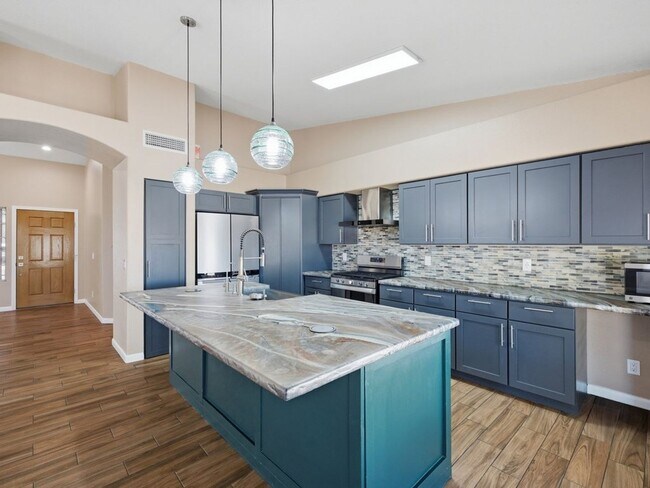 Building Photo - 8647 E Bullrider Pl