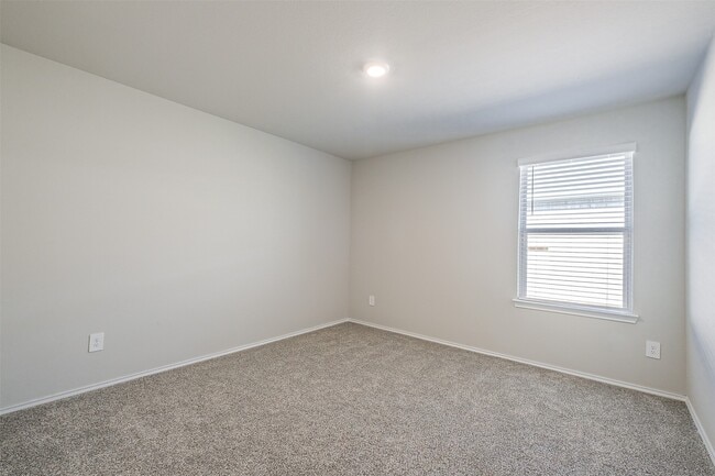 Building Photo - 14668 Blackbrush Mnr