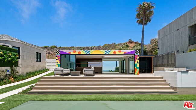 Building Photo - 31100 Broad Beach Rd