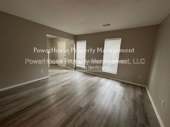 Building Photo - 115 Yately Ct