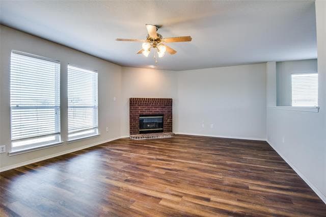 Building Photo - 9907 Queen Anne Cir
