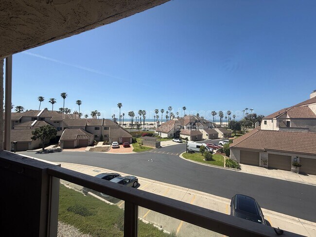 Building Photo - 556 Terrace View Pl