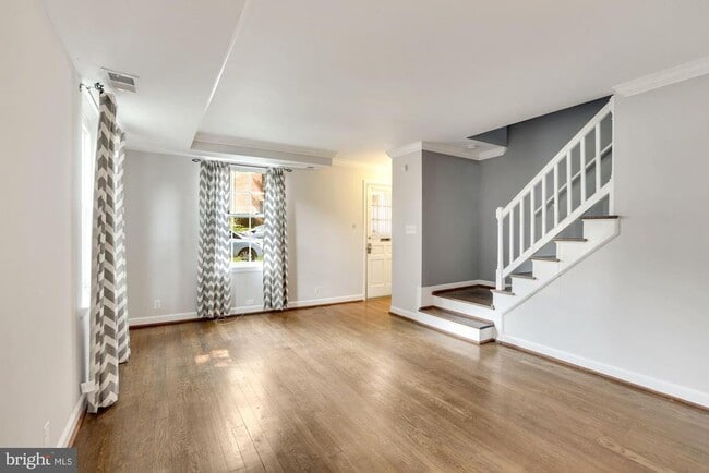 Building Photo - 2941 S Dinwiddie St