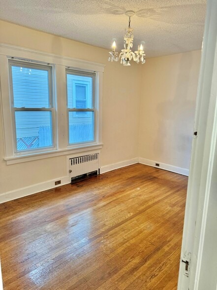 Bedroom 1 - 383 Dakota St