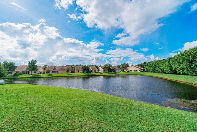 Building Photo - 7922 Sandy Pointe Dr