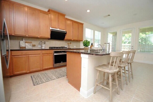 Building Photo - 26806 Skylark Blf Trl