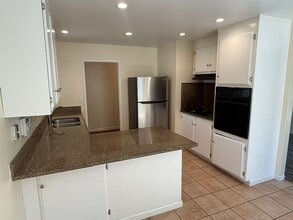 Building Photo - 2668 O'Donnell Dr