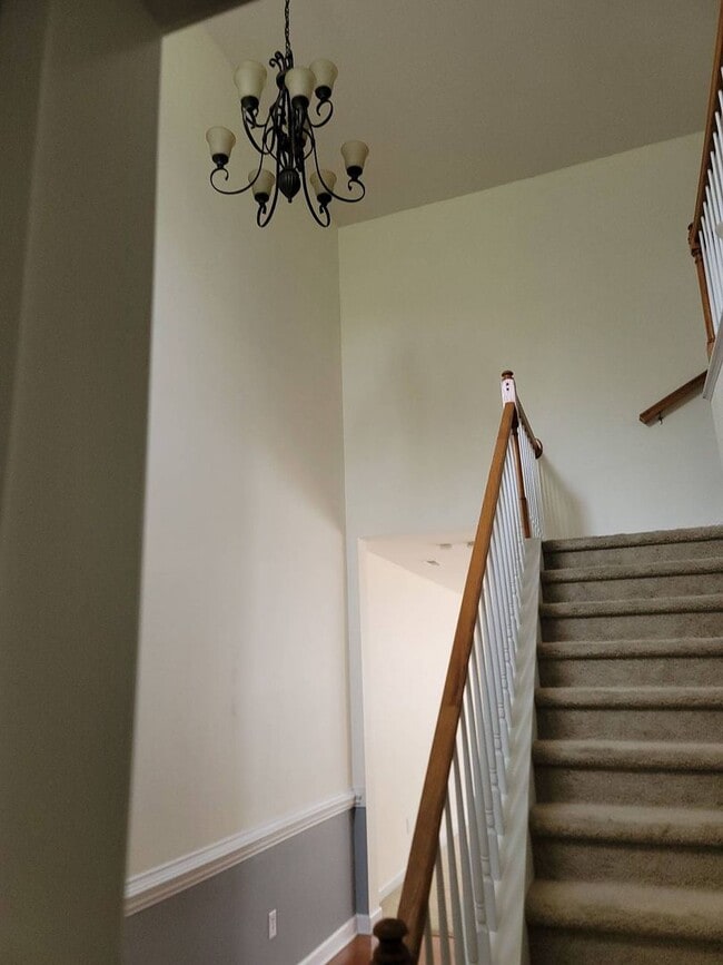 Building Photo - Nice Townhome off Providence Rd/485 South