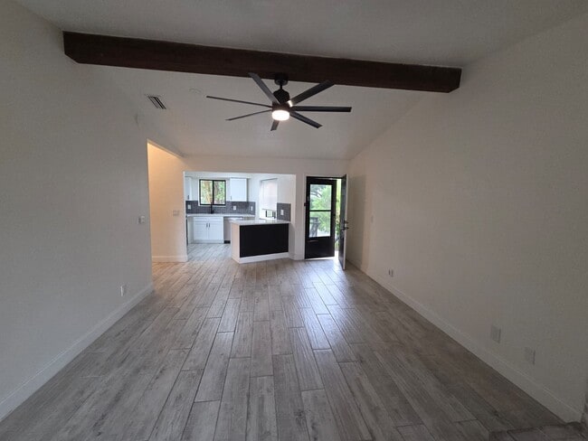 Building Photo - 1746 Foxhall Cir