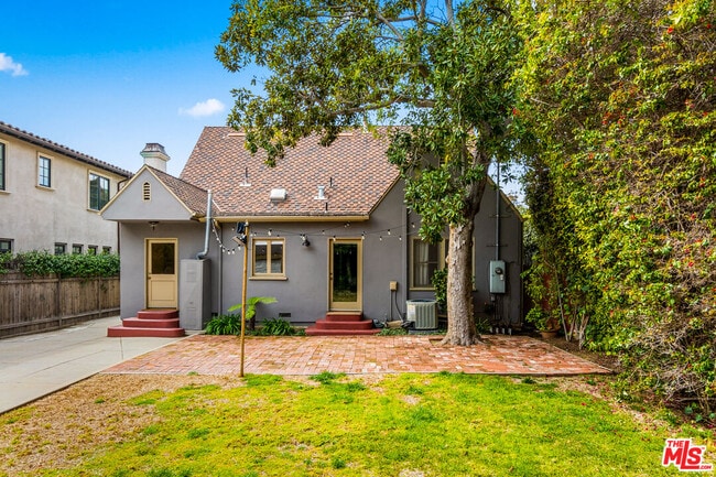 Building Photo - 650 S Gretna Green Way