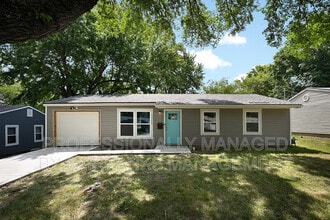 Building Photo - 6405 E 150th St