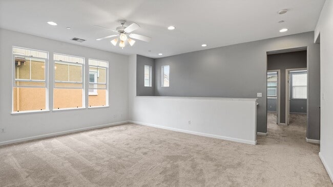 Building Photo - MODERN AND CONVENIENT 3 BR/2.5 BA LIVING I...