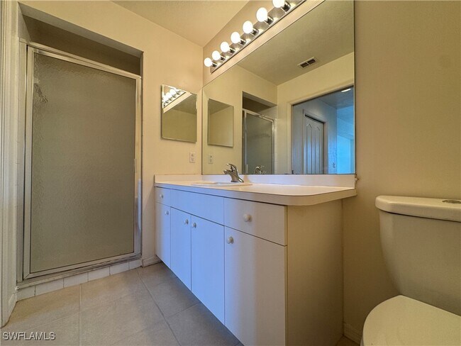 Building Photo - 8450 Kingbird Loop