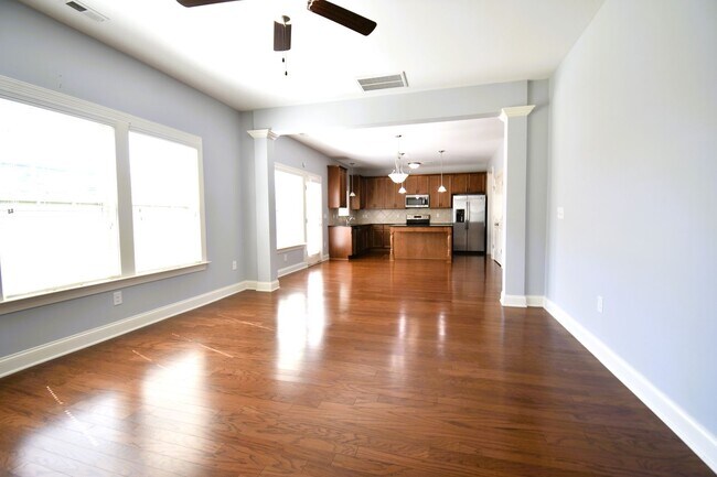 Building Photo - 54 Pittfield Run
