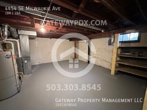 Building Photo - 4454 SE Milwaukie Ave