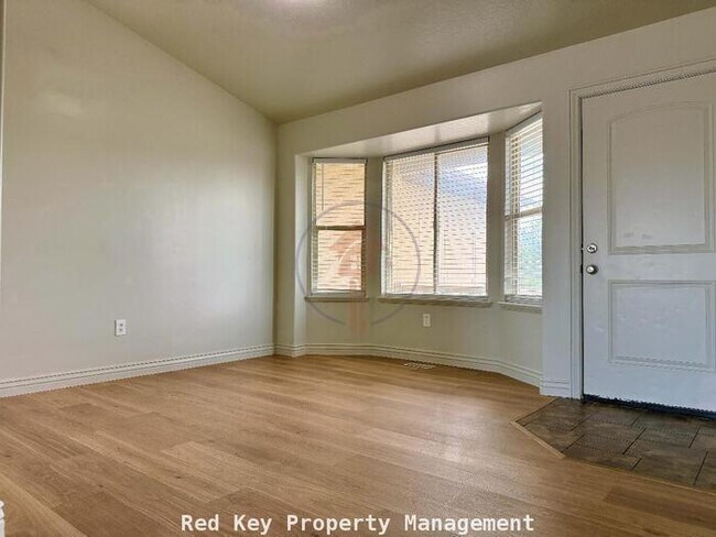 Building Photo - 234 W 2200 N