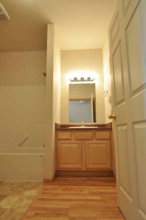 Building Photo - 2 bedroom in Billings MT 59105
