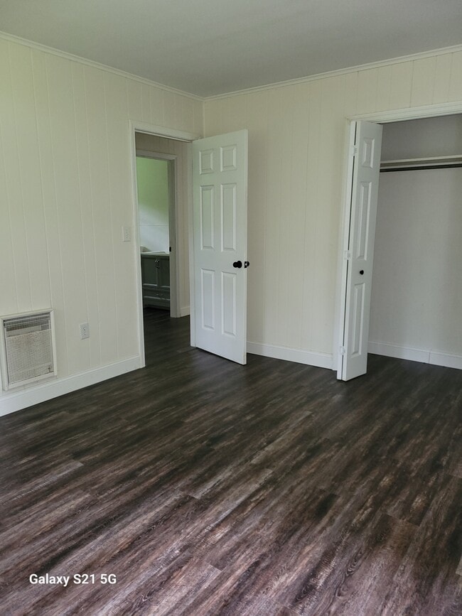 Building Photo - 219 Stone Dr