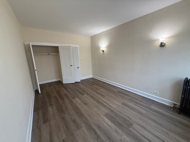 Building Photo - 2206 S 57th Ave