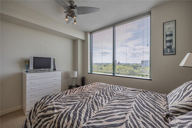 Building Photo - 1101 Haxall Point