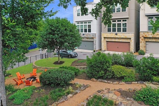 Building Photo - 750 High Garden Pl