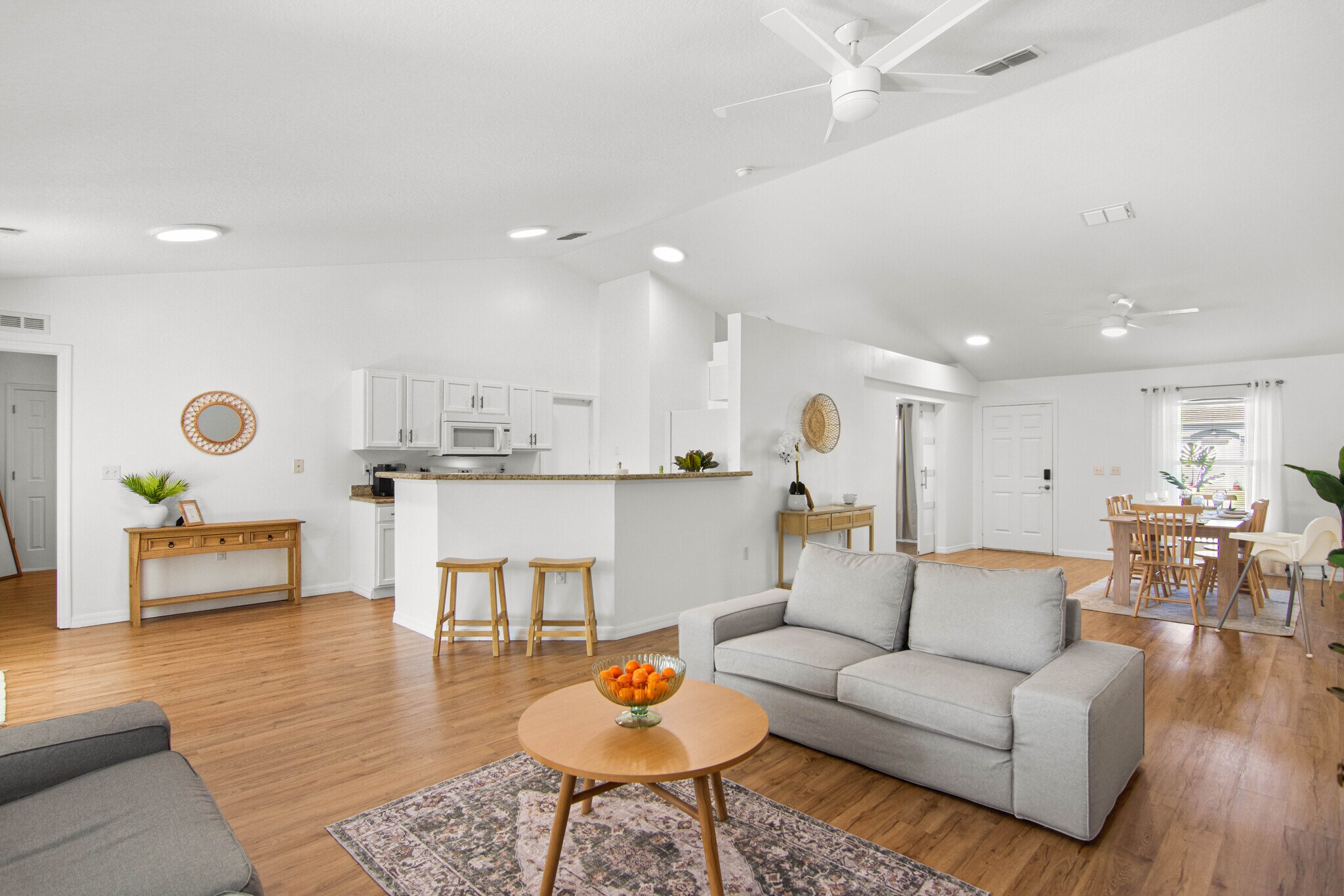 Building Photo - 2470 Compass Pointe Dr