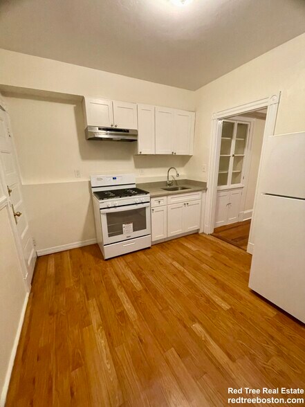 Building Photo - 875 Massachusetts Ave