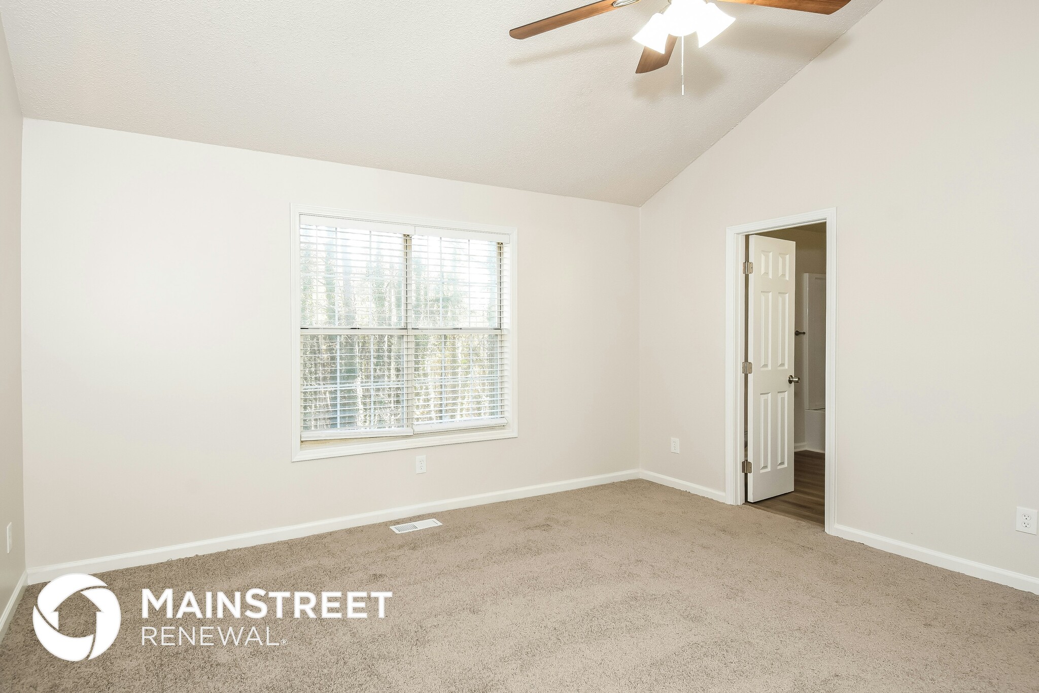 Building Photo - 1445 Glynn Oaks Dr SW