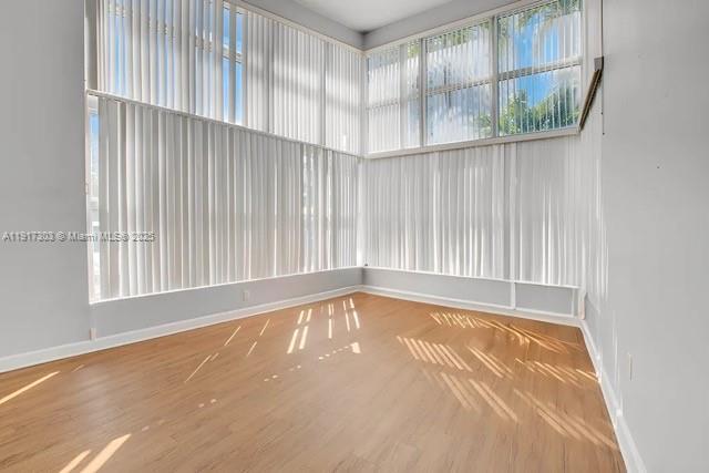 Building Photo - 8000 NE Bayshore Ct