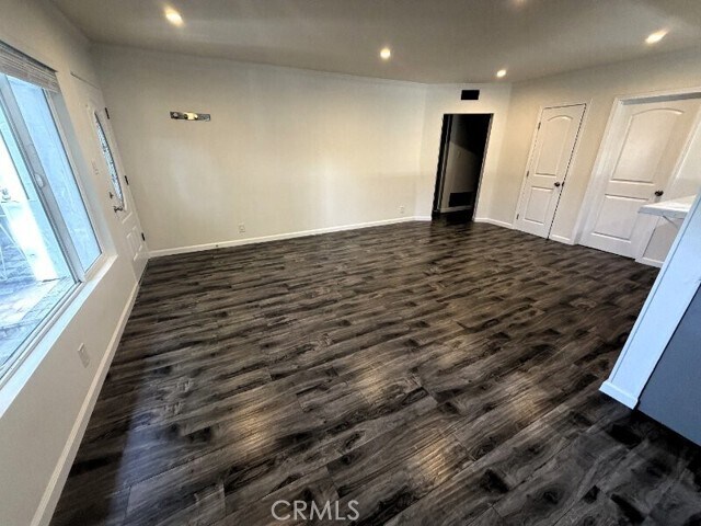 Building Photo - 1040 N Sierra Bonita Ave