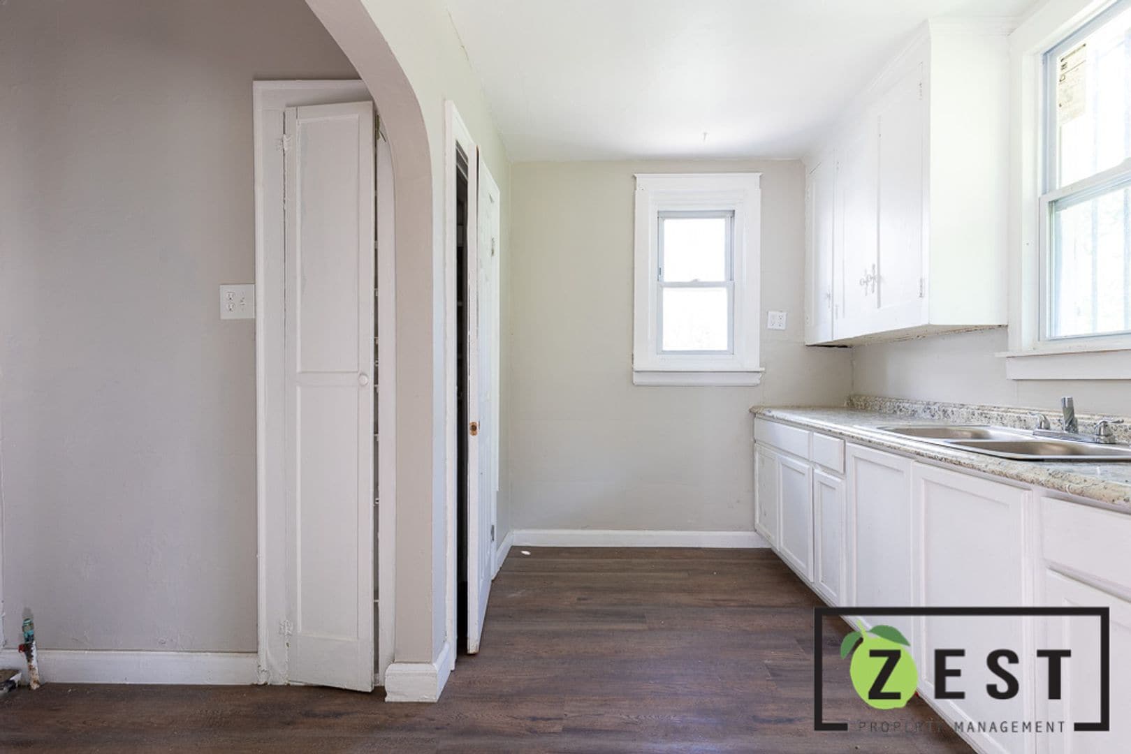 Building Photo - WELCOME TO YOUR FAVORITE 3Bedroom Home!