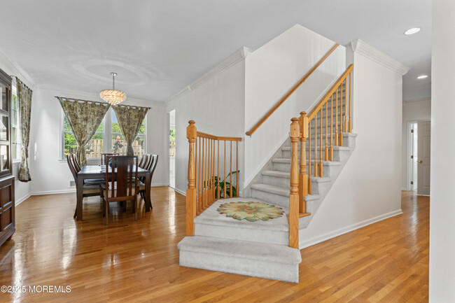 Building Photo - 5 Mulberry Ln