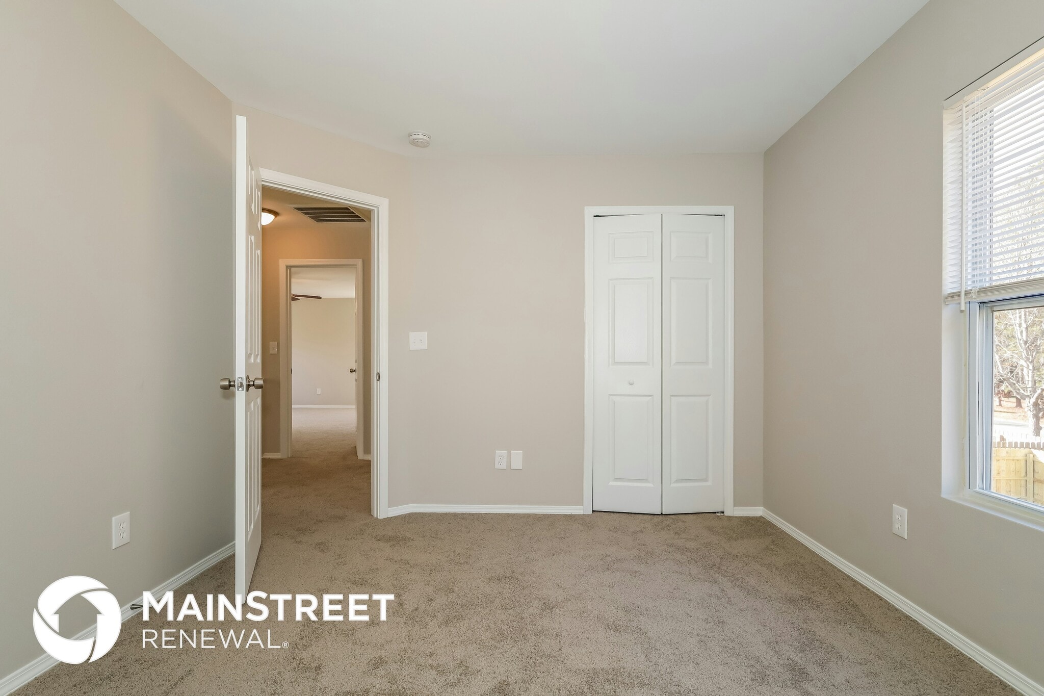 Building Photo - 4018 Larkhaven Village Dr