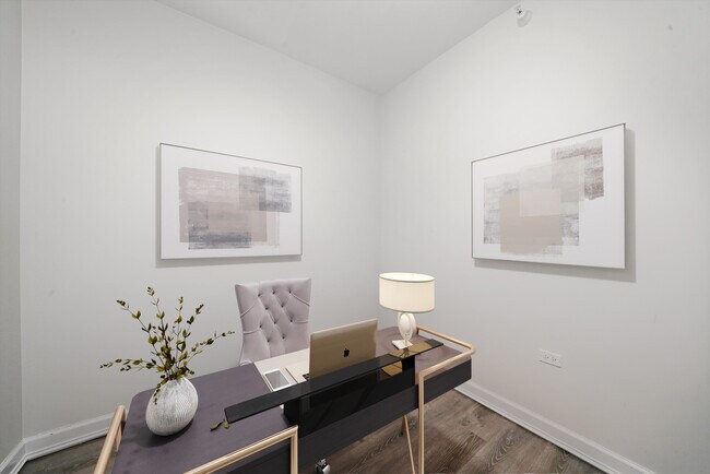 Building Photo - 1629 S Prairie Ave