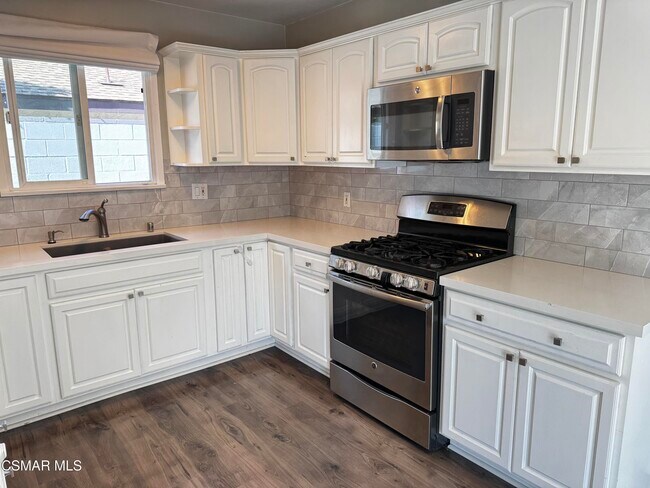 Building Photo - 2108 W 236th St