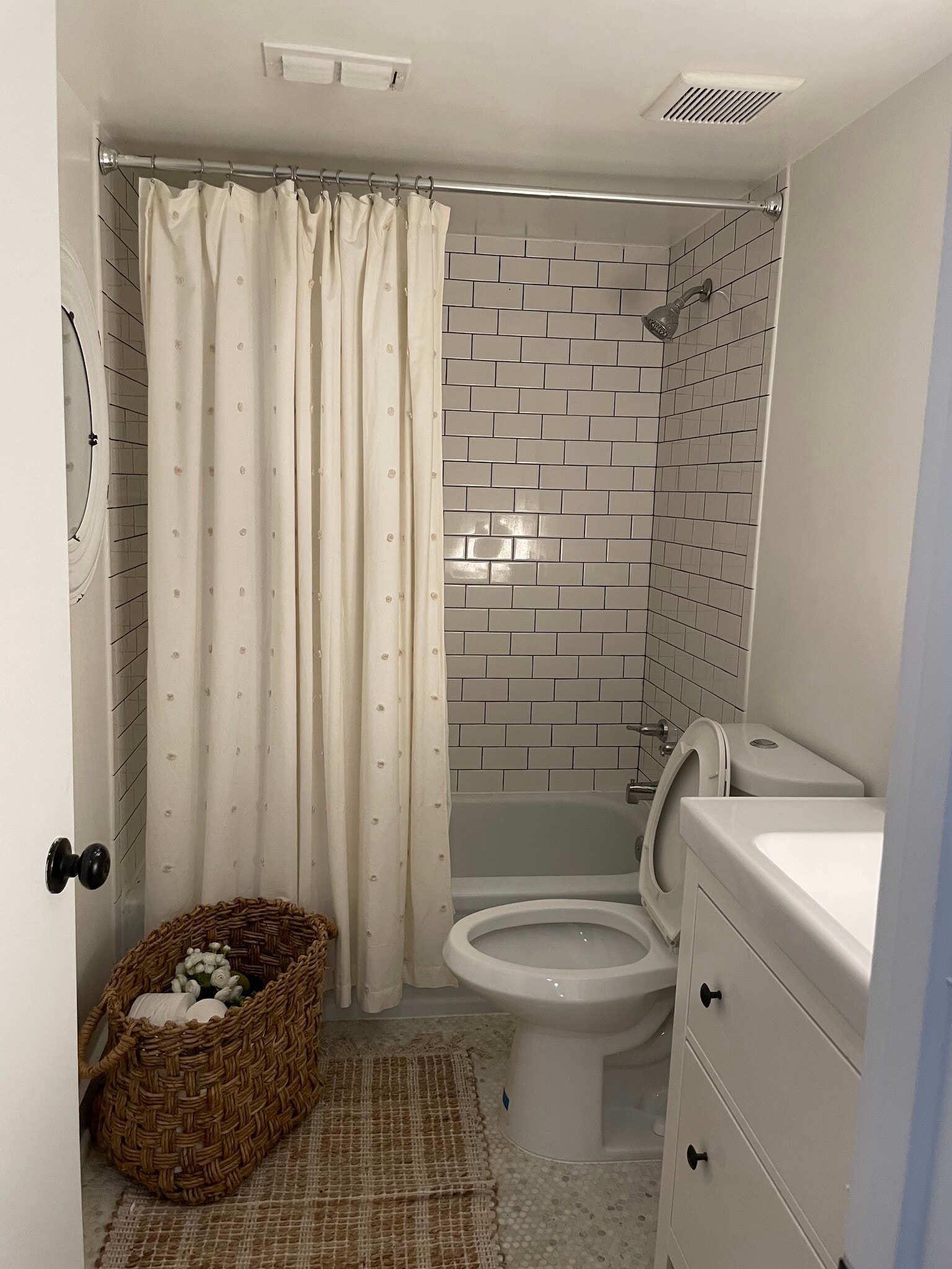 Building Photo - 134 Elysian Way NW