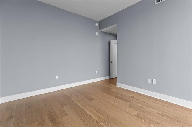 Building Photo - 788 West Marietta St NW
