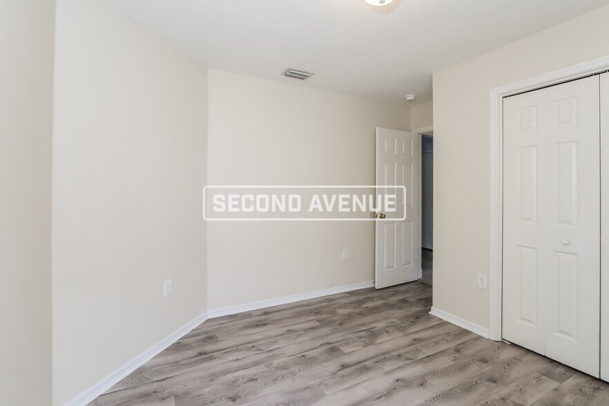 Building Photo - 4622 Tailfeather Ct