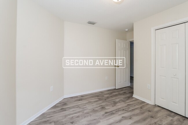 Building Photo - 4622 Tailfeather Ct