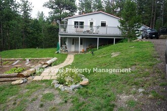 Building Photo - Great Home on Upper Bear Creek!!