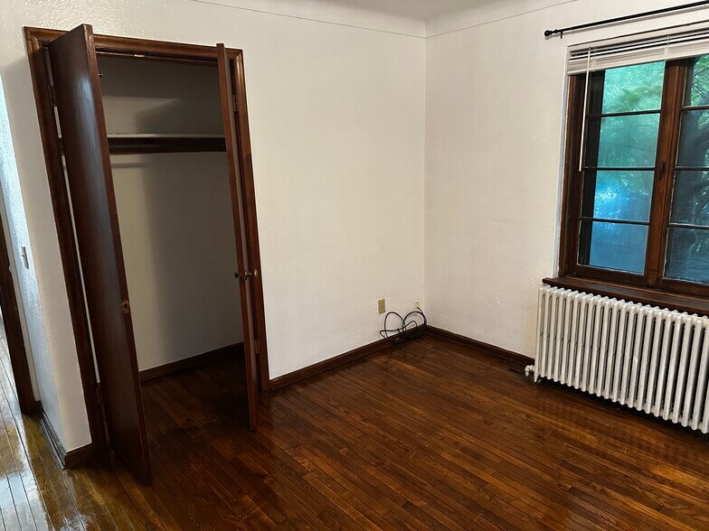 Building Photo - 708 W Bancroft St