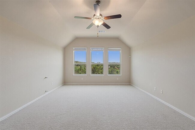 Building Photo - 21909 Esmeralda Dr