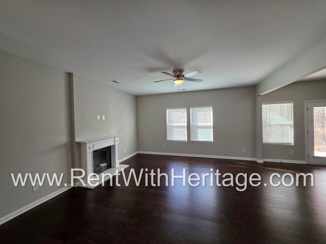 Building Photo - Stunning New 4bd/ 2.5ba / Immaculate / Attention to Detail/ Great Location