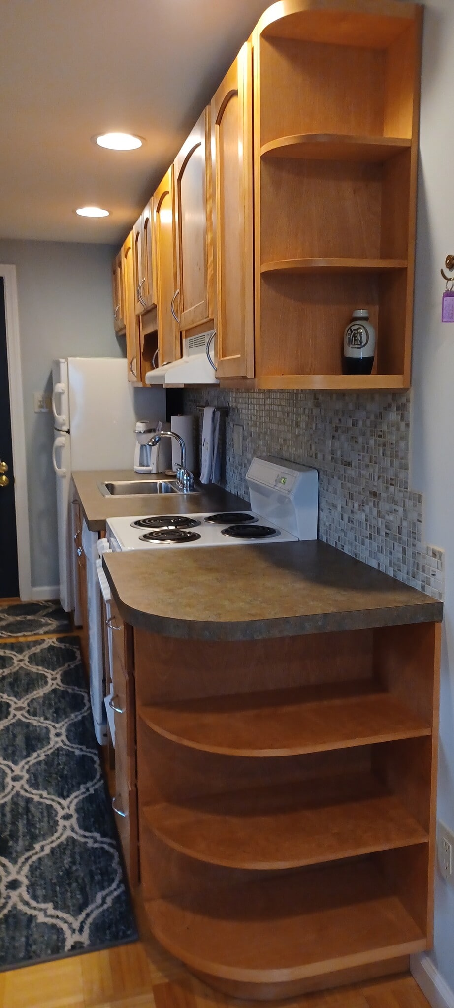 Building Photo - 313 West Ave