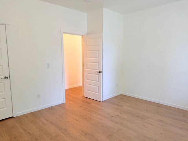 Building Photo - 3047 Ridge View Pl