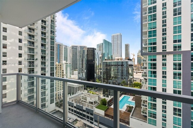 Building Photo - 1050 Brickell Ave