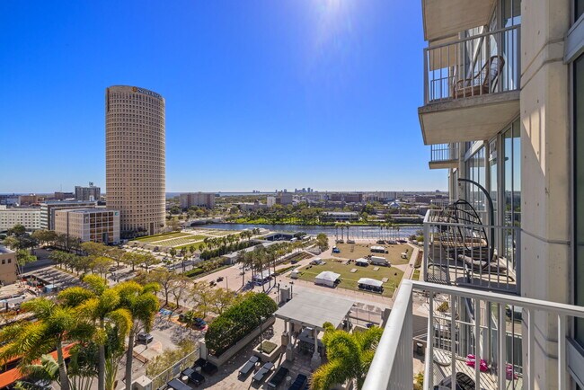 Building Photo - 777 N Ashley Dr