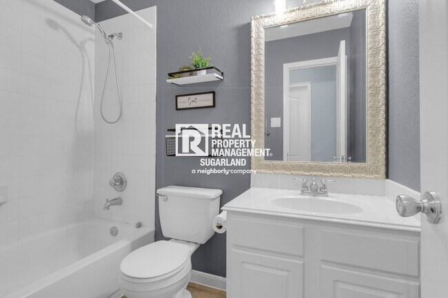 Building Photo - 16238 Ranchland Ln