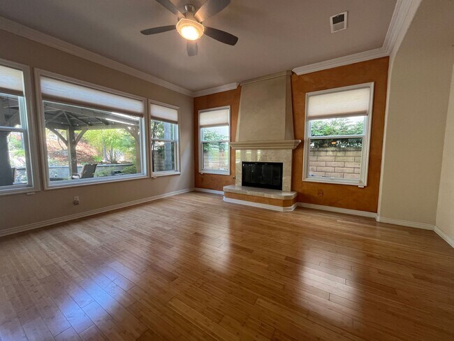 Building Photo - Elegant 5-Bedroom Carmel Valley Home with ...